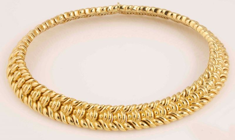 A gold necklace  - Auction Fine Jewels - I - Cambi Casa d'Aste