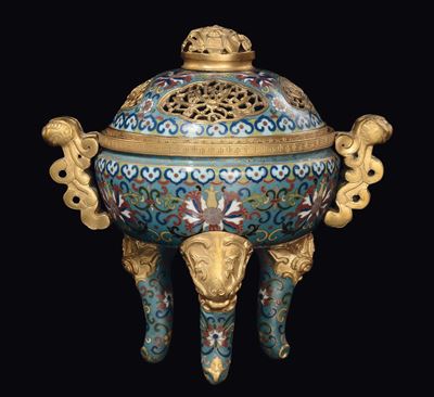 Cina, Incensiere tripode con coperchio a doppia ansa in cloisonnè con draghi e fiori di loto, Din...