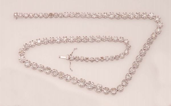 Old-cut diamond necklace. Composed of a line of graduated diamonds