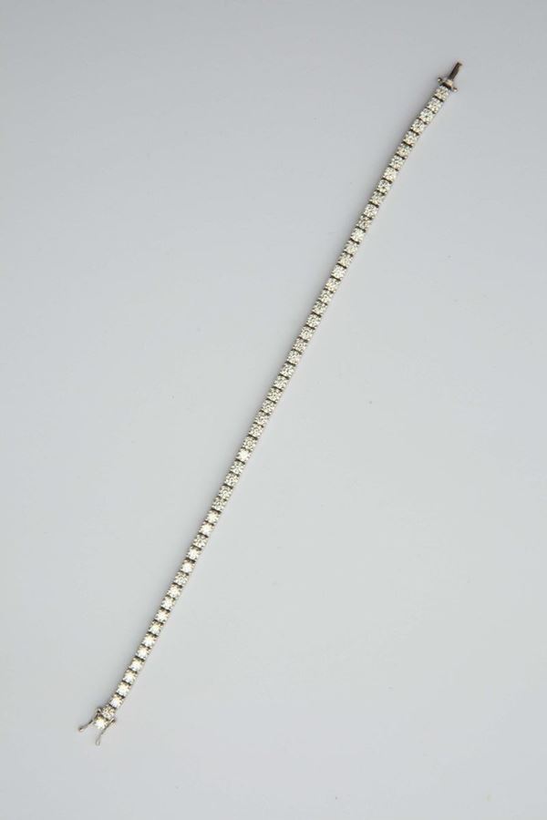 A diamond line bracelet. Total diamond weight ct 6,20