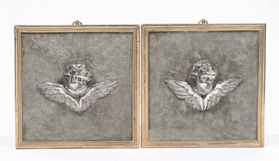 Coppia di Quadretti con Putti in Argento