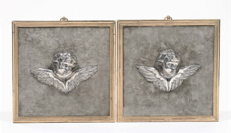 Coppia di quadretti con putti in argento  - Auction Modern and Contemporary Silvers - Cambi Casa d'Aste