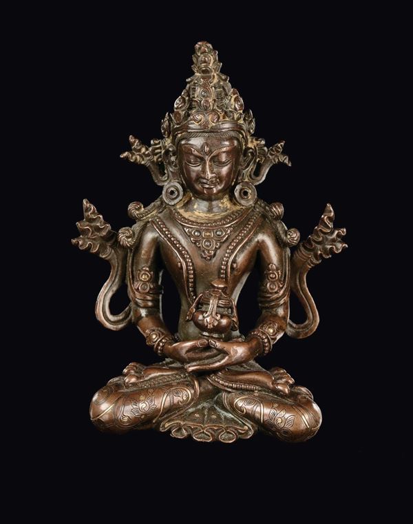 Figura di Amitayus in bronzo dorato , Tibet, XVII secolo