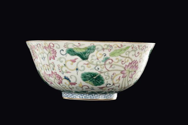 Coppa in porcellana Famiglia Rosa, Cina, Dinastia Qing, marca e del periodo Guangxu (1875-1908)