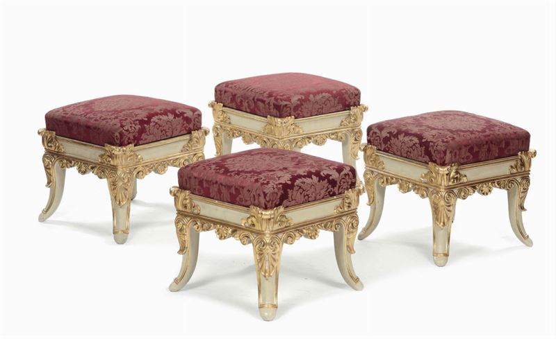 Quattro sgabelli Carlo X in legno intagliato, laccato e dorato  - Asta Antiquariato, Affidamenti da raffinate dimore private - Cambi Casa d'Aste