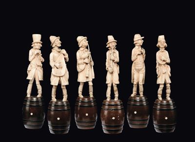 Gruppo di Sei Sculture in Avorio e Legno Raffiguranti Musicanti, Manifattura Austriaca o Tedesca ...