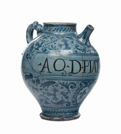 Grande Boccale in Maiolica con Decorazione Vegetale Turchina su Fondo Berrettino, Lazio XVII Seco...