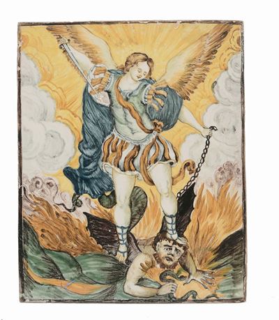 Grande Placca in Maiolica Decorata in Policromia con Arcangelo Gabriele, Castelli XVIII Secolo