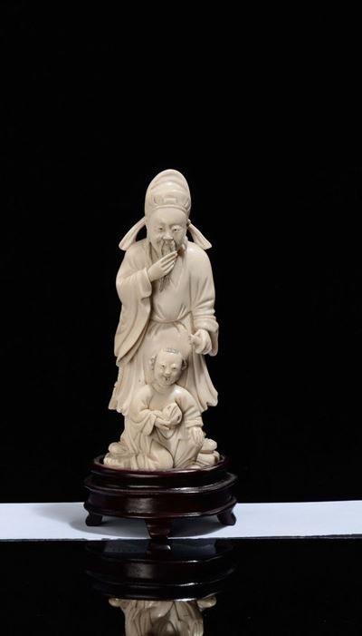 Figura di Saggio con Fanciullo in Avorio, Cina, Inizio XX Secolo