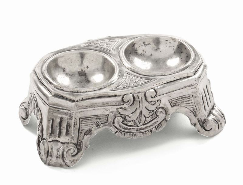 Saliera doppia in argento sbalzato con punzoni di Palermo e del console per il 1774  - Auction Italian and European Silver Collection  - II - Cambi Casa d'Aste