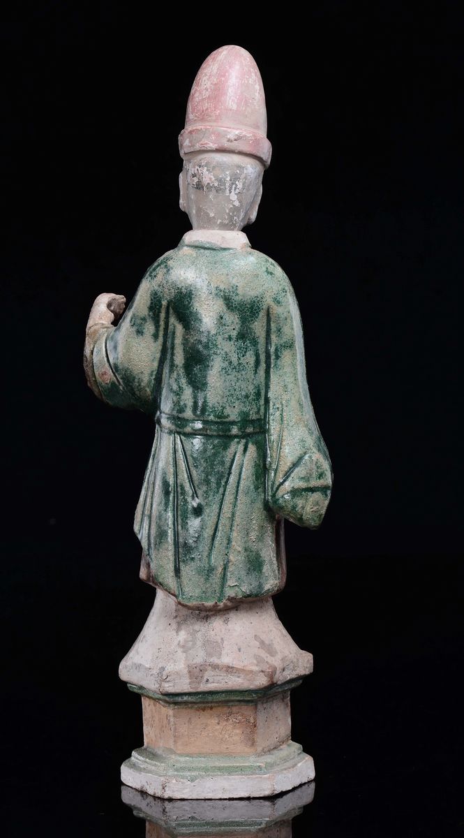 Figura di Dignitario in Terracotta Dipinta, Cina, Dinastia Ming, XVII Secolo