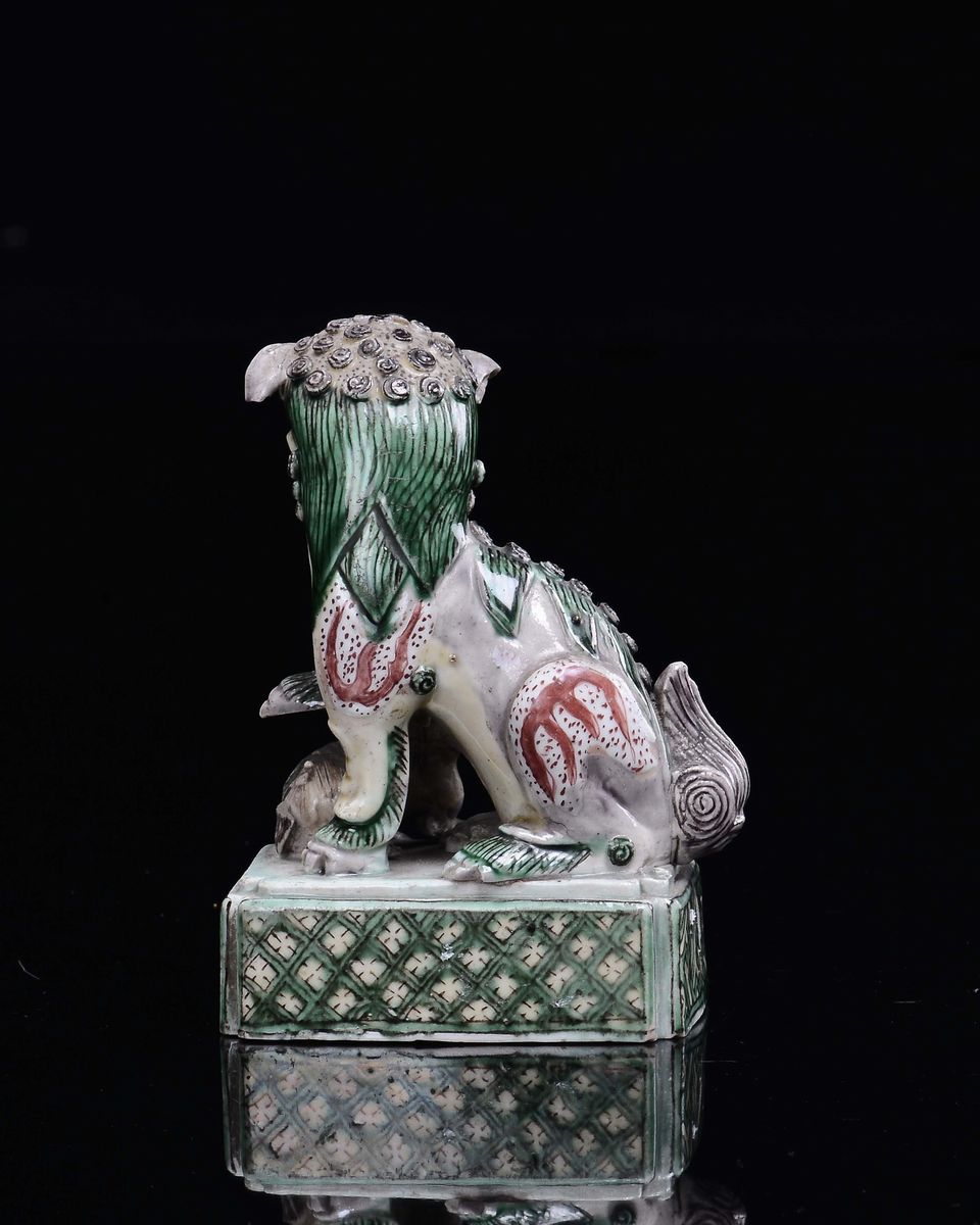 Cane di Pho in Porcellana Policroma, Cina, Dinastia Qing, XIX Secolo