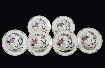 Sei Piatti in Porcellana Policroma con Rami di Fiori, Cina, Dinastia Qing, Epoca Qianlong (1736-1...