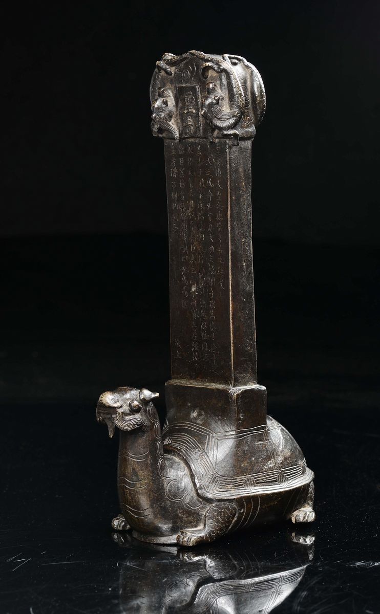 Cina, Dinastia Ming, Tartaruga in bronzo decorata con placca iscritta, XVII secolo