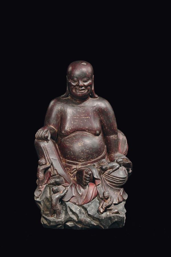 Figura di Budai in legno laccato con fanciulli, Cina, Dinastia Ming, fine XVII secolo