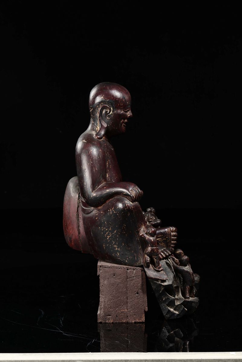 Figura di Budai con fanciulli, Legno laccato, Cina, Dinastia Ming, fine XVII secolo