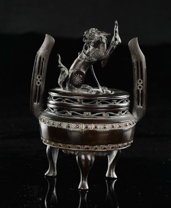 A bronze censer and cover with Pho dog, China, Qing Dynasty, 19th century