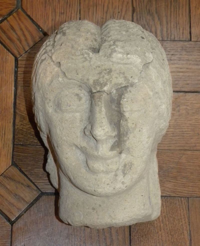 Testa femminile in pietra, XX secolo  - Asta Antiquariato e Dipinti Antichi - I - Cambi Casa d'Aste