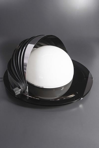 Lampada da Tavolo con Schermo Regolabile in Lamelle di Acciaio Lucido