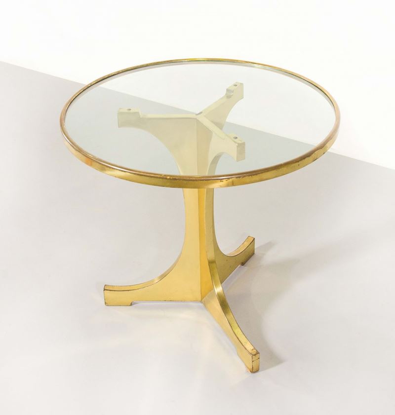 Tavolo con struttura in ottone dorato e piano circolare in vetro  - Asta Design - IV - Cambi Casa d'Aste