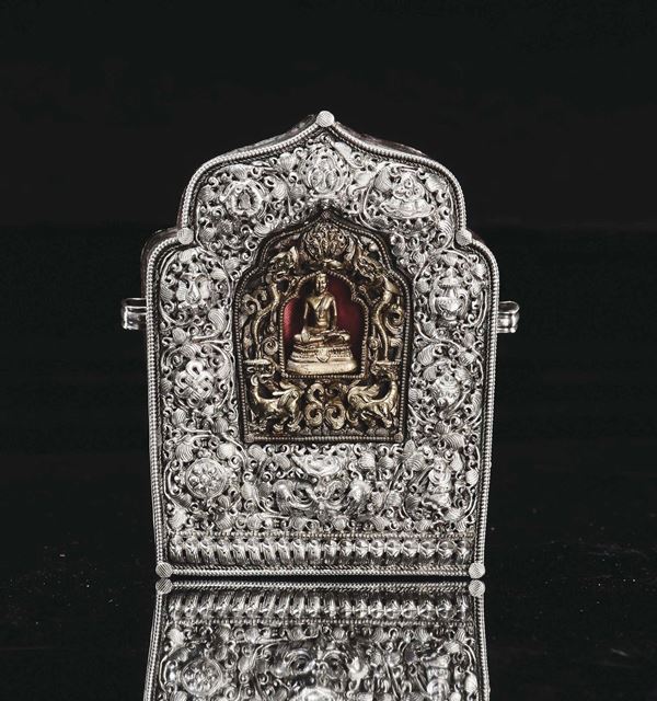 Ghau gau in rame con coperchio in argento, Tibet, XVIII secolo