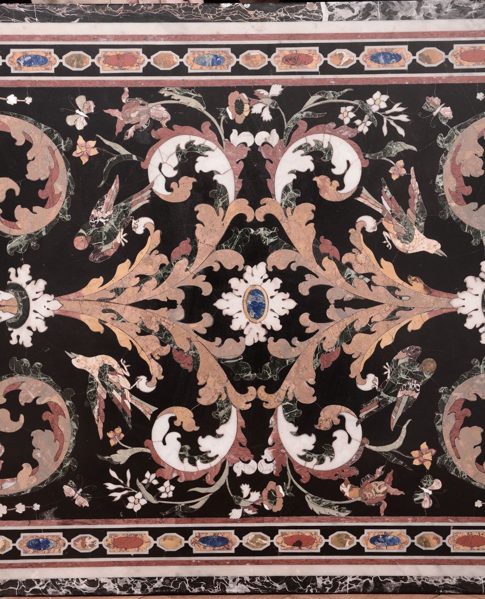 Piano Intarsiato in Commessi di Marmi e Pietre Dure, Firenze Stile XVII Secolo, Secolo XX