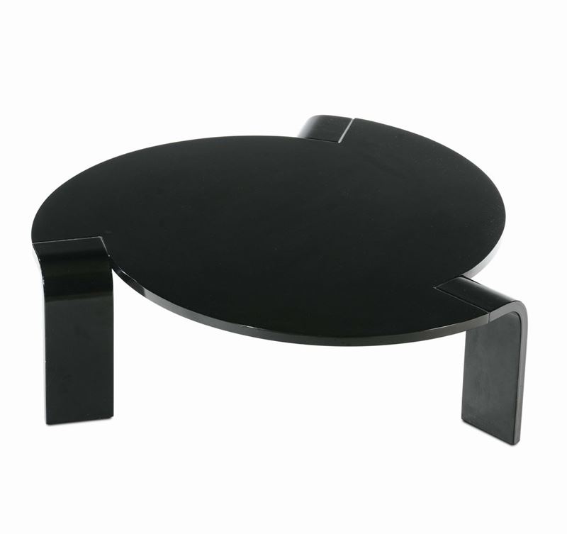 Tavolino in legno stratificato curvato e laccato  - Asta Design - IV - Cambi Casa d'Aste