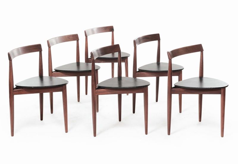 Sei sedie a tre gambe in legno e pelle  - Auction Design - II - Cambi Casa d'Aste