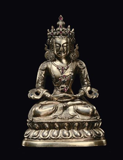 Figura di Amitayus, bronzo argentato con innesti di pietre dure, Tibet, XVIII secolo