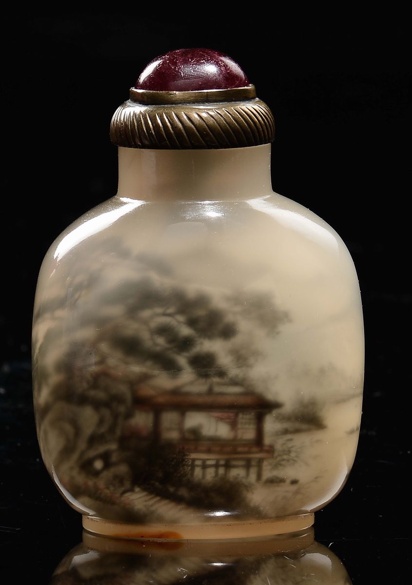 Cina, Bottiglia da fumo in agata con paesaggio, Dinastia Qing, XIX secolo