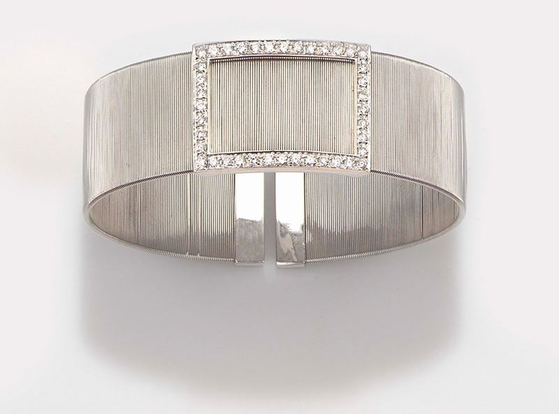 Bracciale rigido con decoro in diamanti  - Asta Fine Jewels - II - Cambi Casa d'Aste