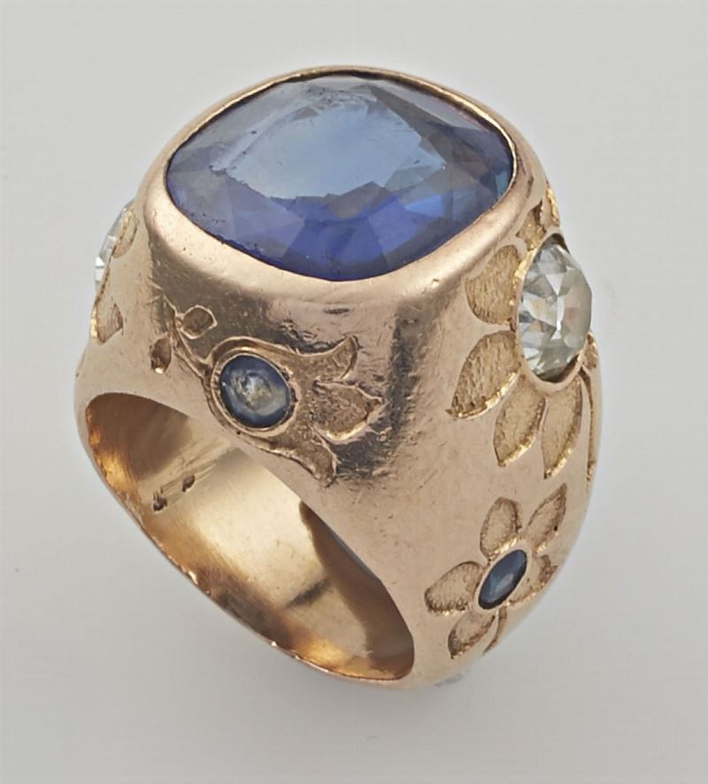 Anello con zaffiro Sri Lanka scaldato e diamanti  - Auction Antique and Old Masters - I - Cambi Casa d'Aste