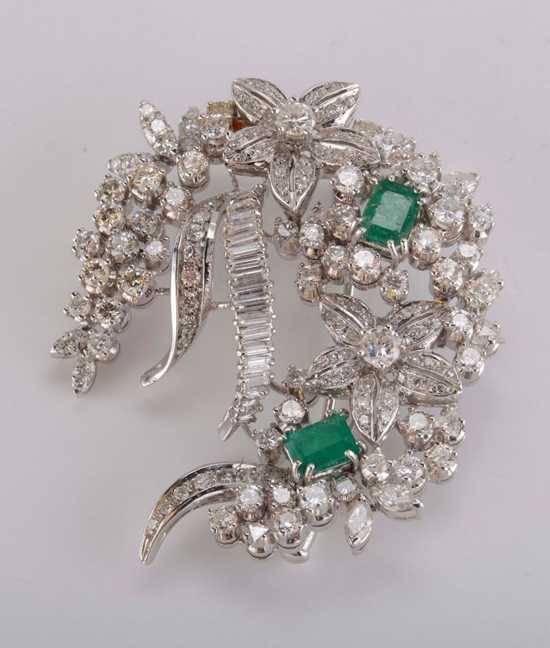 Spilla con diamanti e smeraldi  - Asta Fine Jewels - II - Cambi Casa d'Aste