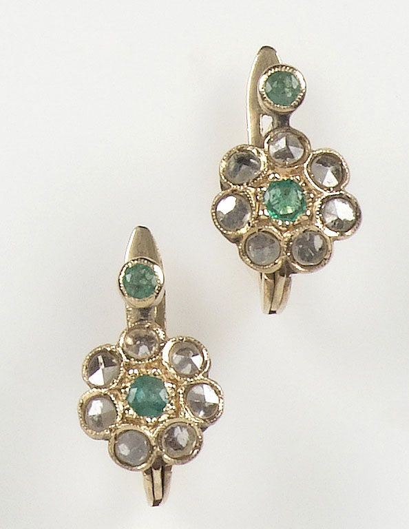 Orecchini con piccoli diamanti e smeraldi  - Auction Antique and Old Masters - I - Cambi Casa d'Aste