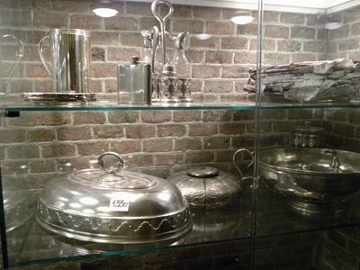 Servizio da Tavola in Metallo