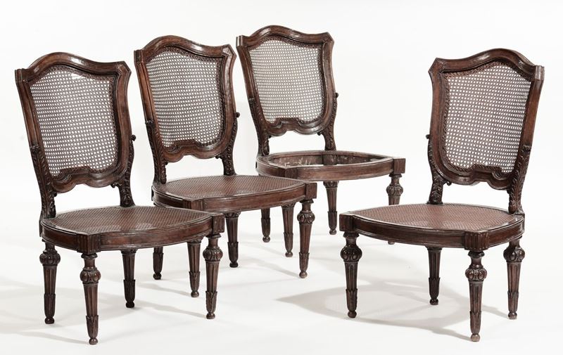 Quattro sedie Luigi XV in noce, XVIII-XIX secolo  - Asta Antiquariato e Dipinti Antichi - I - Cambi Casa d'Aste