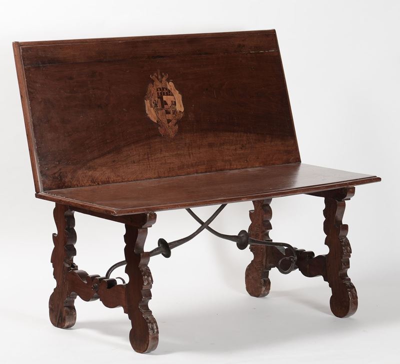 Panchetta in noce, XX secolo  - Asta Arredi dalle dimore degli eredi Ercole Marelli e altre provenienze - Cambi Casa d'Aste