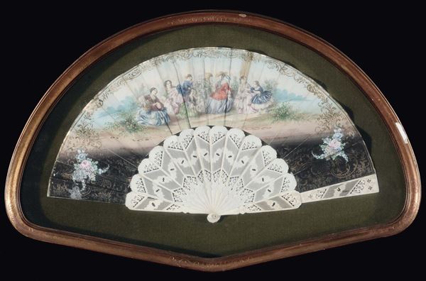 Ventaglio in avorio traforato e carta dipinta, XIX secolo