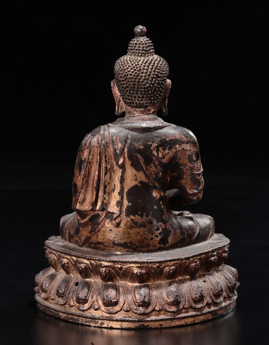 Buddha in Bronzo Seduto su Doppio Fiore di Loto, Cina, Dinastia Ming, XVII Secolo