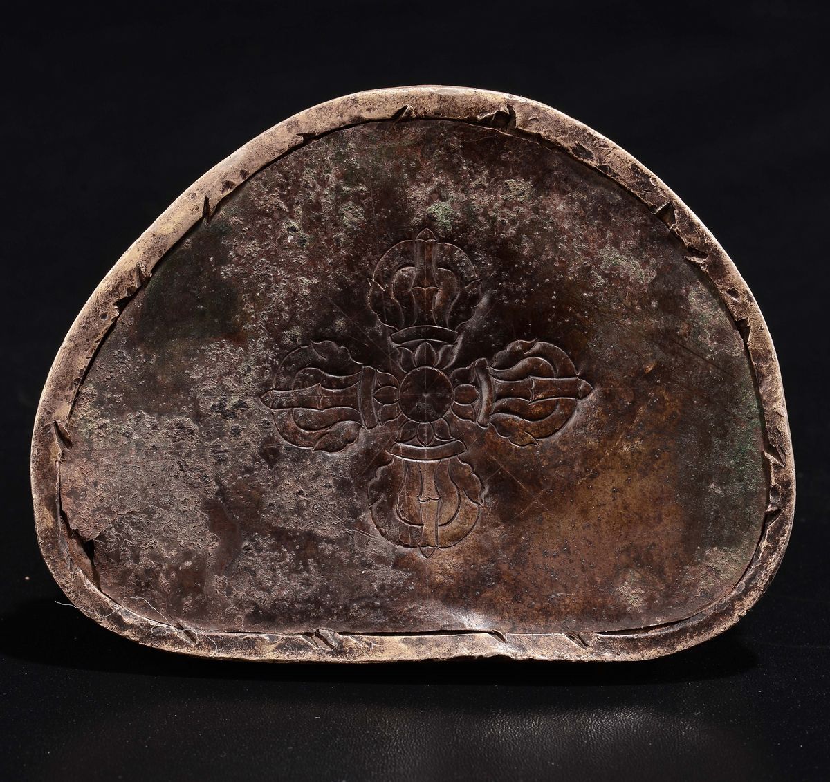 Buddha in Bronzo Dorato Seduto su Doppio Fiore di Loto, Cina, Dinastia Qing, Epoca Qianlong (1736...