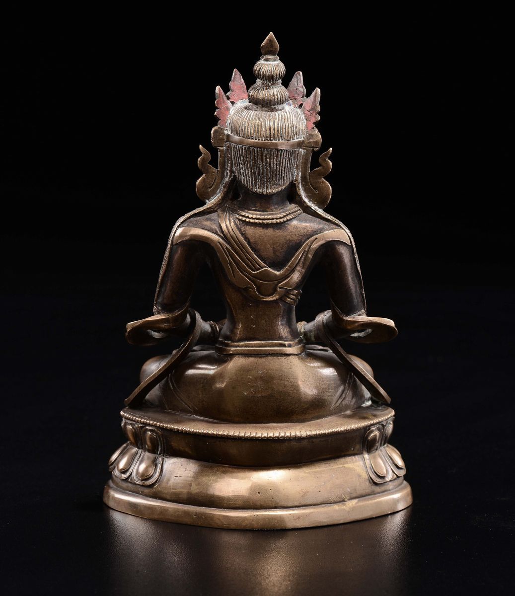 Amitaya in Bronzo Dorato Seduta su Doppio Fiore di Loto, Cina, Dinastia Qing, XVIII Secolo