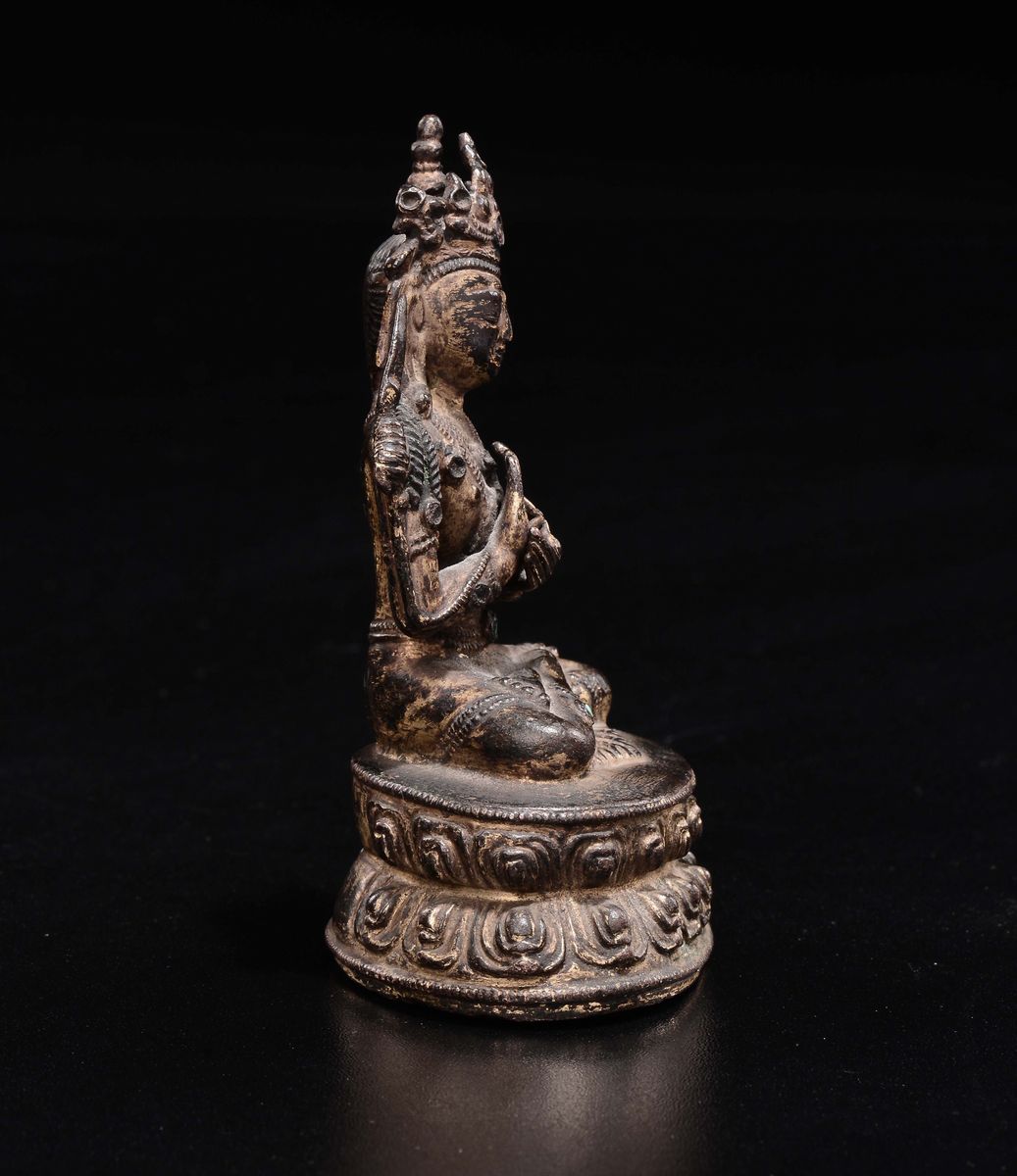Amitaya in Bronzo Dorato Seduta su Doppio Fiore di Loto, Cina, Dinastia Ming, XVI Secolo