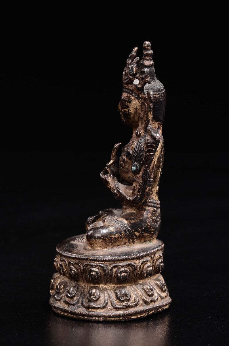 Amitaya in Bronzo Dorato Seduta su Doppio Fiore di Loto, Cina, Dinastia Ming, XVI Secolo
