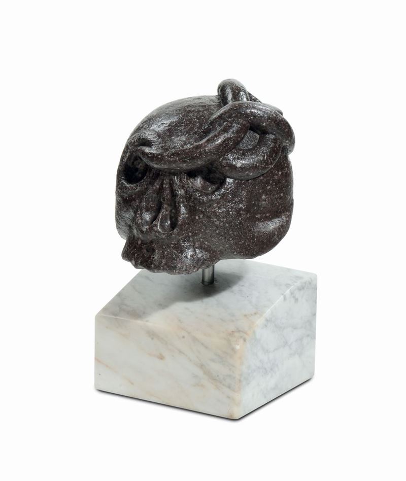 Teschio in porfido  - Asta Antiquariato e Dipinti Antichi - I - Cambi Casa d'Aste