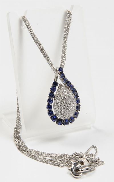 Pendente con Pavé di Diamanti e Zaffiri