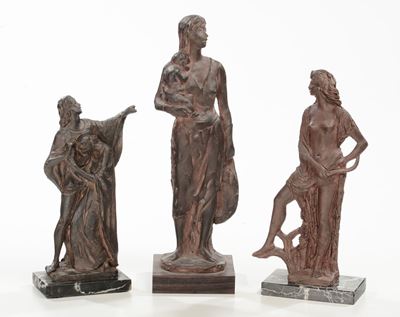 Tre Sculture in Terracotta Firmate M. Bandini