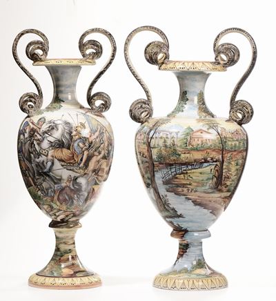 Coppia di Grandi Vasi in Ceramica Policroma, Inizi XX Secolo