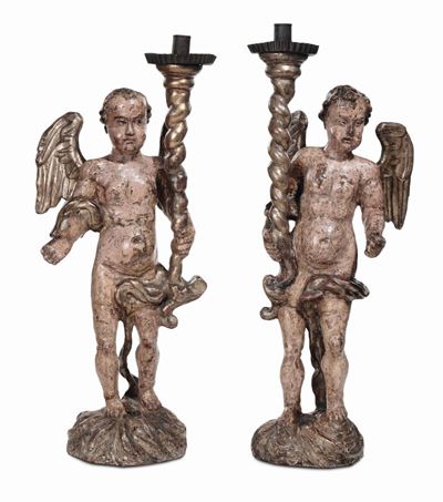 Coppia di Angeli Reggicero in Legno Intagliato e Laccato, XVIII Secolo