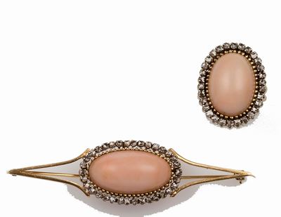 Parure Composta da Anello e Spilla con Corallo Rosa e Diamanti