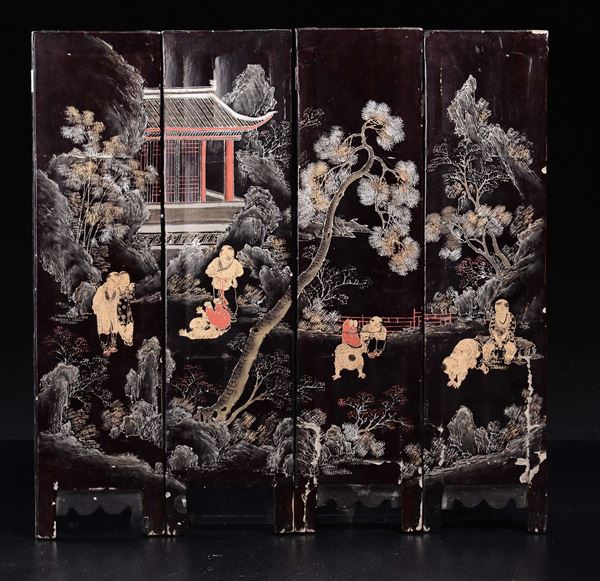 Piccolo paravento a quattro ante in legno con laccatura raffigurante fanciulli che giocano, Cina, Dinastia Qing, XIX secolo